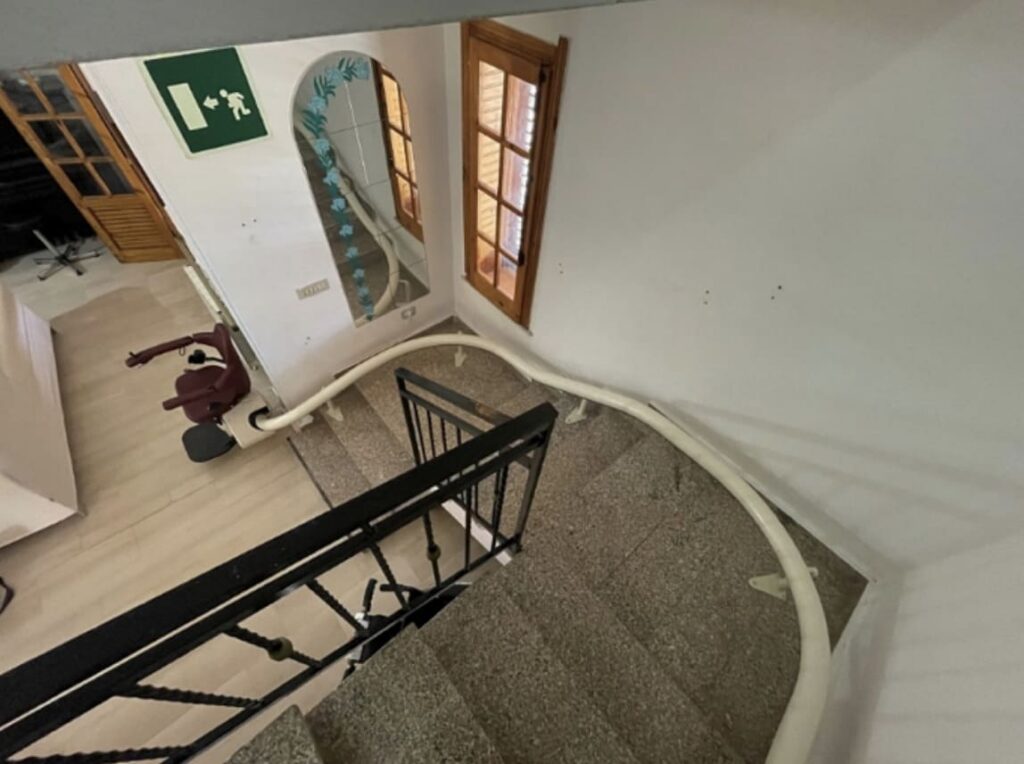 Progettazione e installazione di un montascale in una casa di riposo
